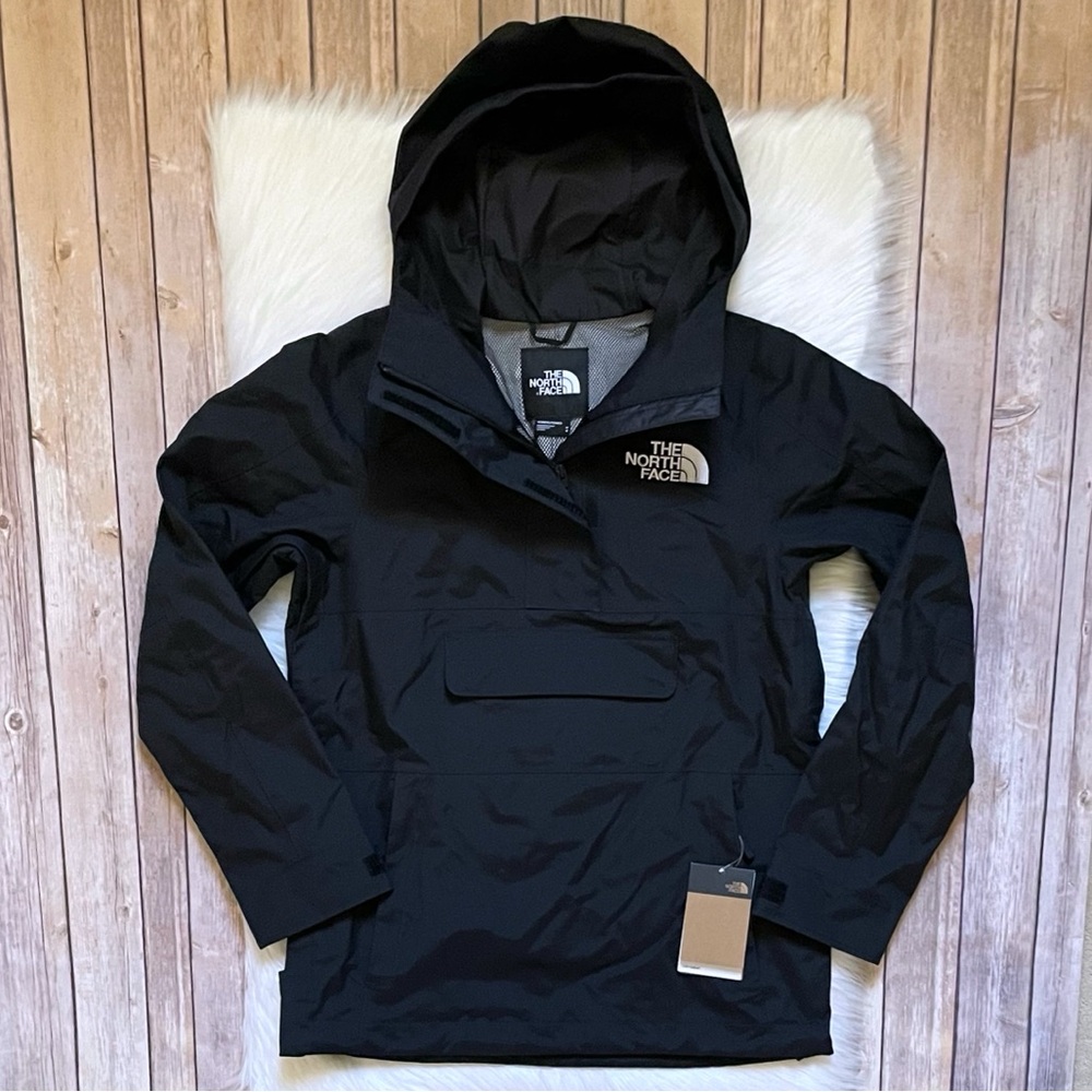 The North Face Women’s Driftview Anorak Black Jacket